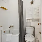 Sea Pearl Black Apartment